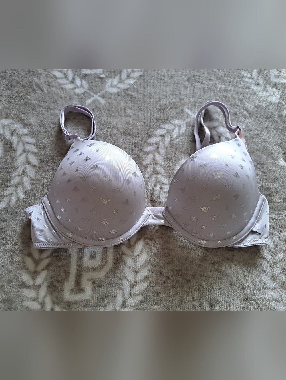 VS Push-up bra (34B) NWT